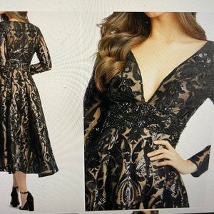 Gorgeous NEW MacDuggal Burnout Sequin Long Sleeve Midi Gown